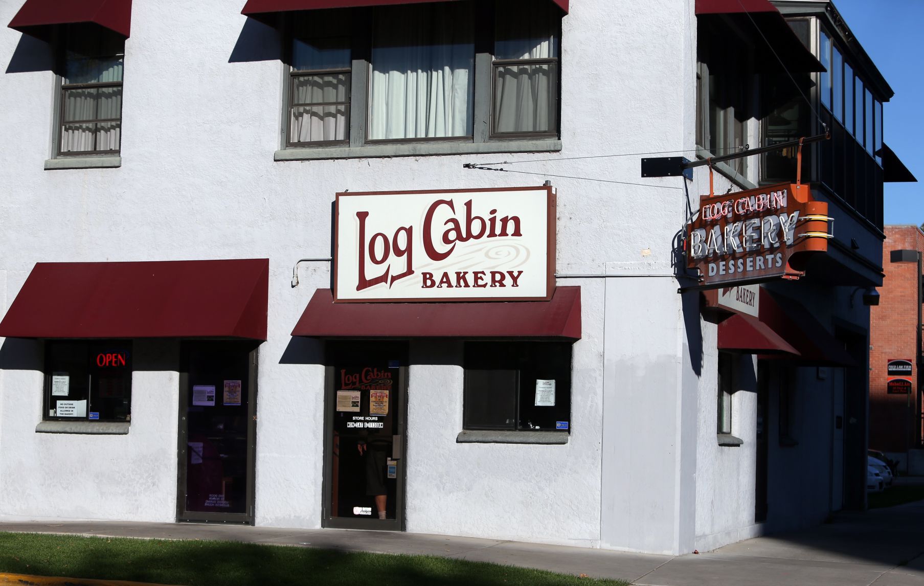 Best Doughnuts — Log Cabin Bakery